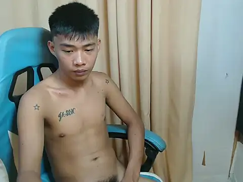 Snapshot of urasianjason chatting on November 26, 2025, 11:00 am urasianjason online show from November 26, 2025, 11:00 am