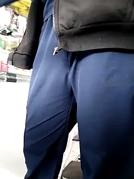 Snapshot of Katyuskka_love chatting on October 28, 2025, 8:00 pm Katyuskka love online show from October 28, 2025, 8:00 pm