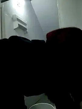 Snapshot of Katyuskka_love chatting on November 21, 2025, 5:00 pm Katyuskka love online show from November 21, 2025, 5:00 pm