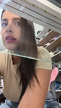 Snapshot of GiaDuque chatting on April 15, 2026, 12:34 pm GiaDuque online show from April 15, 2026, 12:34 pm