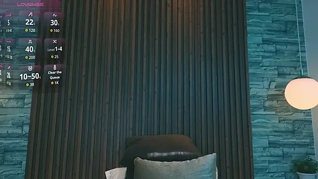 leilapons online show from March 31, 2026, 5:02 pm