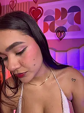 noa moon online show from February 14, 2026, 11:12 pm