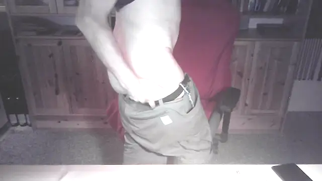 Snapshot of boy40bi chatting on October 22, 2025, 4:46 am boy40bi online show from October 22, 2025, 4:46 am