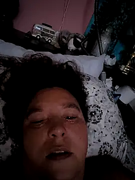 Snapshot of lil-gemini-hippy chatting on October 12, 2025, 3:55 pm lil-gemini-hippy online show from October 12, 2025, 3:55 pm