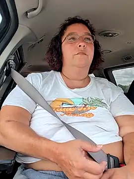 Snapshot of lil-gemini-hippy chatting on June 18, 2026, 4:00 pm lil-gemini-hippy online show from June 18, 2026, 4:00 pm