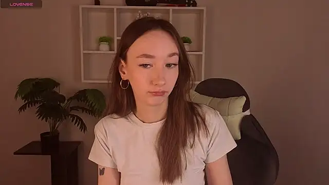 Miche1le Allenne online show from April 2, 2026, 1:03 am