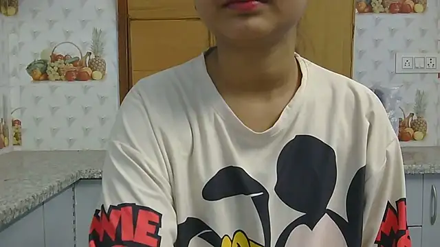 Snapshot of Cute-Bacchi chatting on October 21, 2025, 2:34 am Cute-Bacchi online show from October 21, 2025, 2:34 am