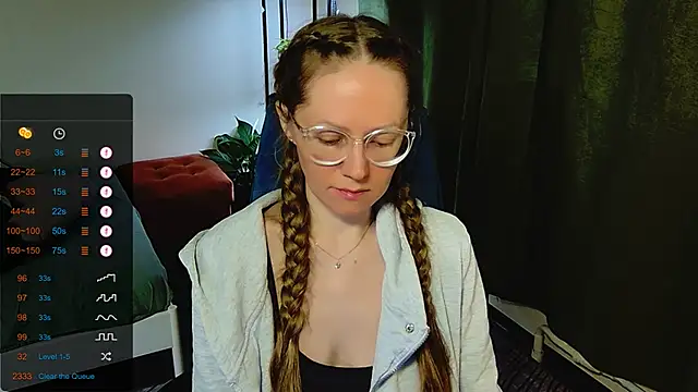 Snapshot of _Goldilocks_ chatting on September 24, 2025, 8:28 am  Goldilocks  online show from September 24, 2025, 8:28 am