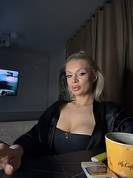 BOO D online show from February 3, 2026, 7:41 pm