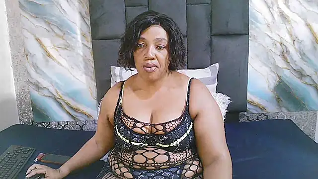 Snapshot of SexyKiarah chatting on December 3, 2025, 8:45 am SexyKiarah online show from December 3, 2025, 8:45 am