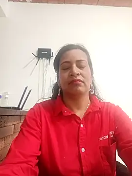 Snapshot of PAULA20- chatting on September 12, 2025, 1:11 pm PAULA20- online show from September 12, 2025, 1:11 pm