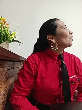 Snapshot of PAULA20- chatting on September 24, 2025, 1:14 pm PAULA20- online show from September 24, 2025, 1:14 pm