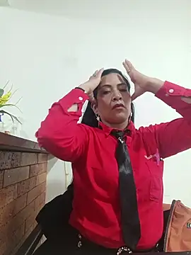 Snapshot of PAULA20- chatting on October 9, 2025, 1:53 pm PAULA20- online show from October 9, 2025, 1:53 pm