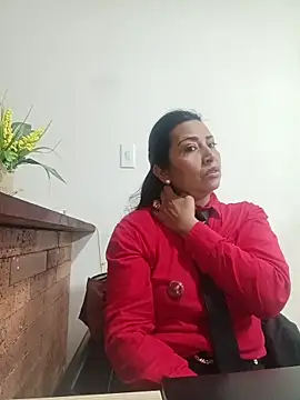 Snapshot of PAULA20- chatting on October 15, 2025, 2:28 pm PAULA20- online show from October 15, 2025, 2:28 pm