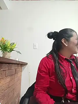 Snapshot of PAULA20- chatting on October 23, 2025, 2:16 pm PAULA20- online show from October 23, 2025, 2:16 pm