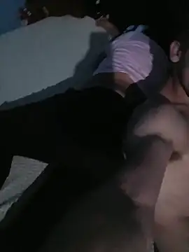 Snapshot of alex-golden chatting on February 9, 2026, 11:20 pm alex-golden online show from February 9, 2026, 11:20 pm