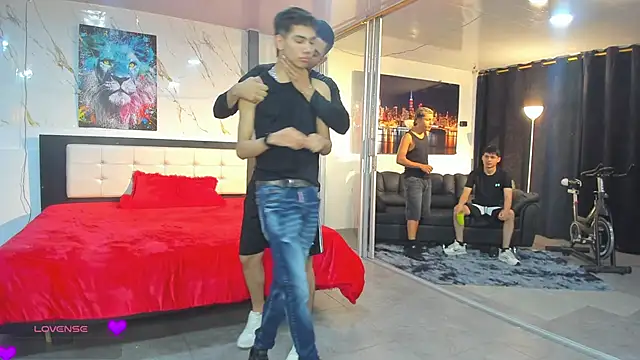 Bisexlifehot   online show from March 9, 2026, 11:20 pm