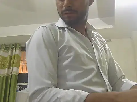 Snapshot of ursdreamperson chatting on June 6, 2026, 12:49 am ursdreamperson online show from June 6, 2026, 12:49 am