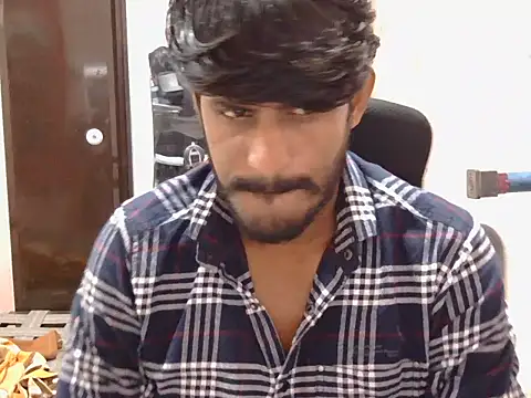 krishjaat43 online show from November 4, 2025, 5:23 pm