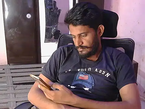 krishjaat43 online show from April 11, 2026, 5:01 am