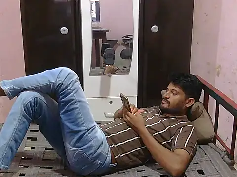 krishjaat43 online show from May 12, 2026, 9:34 pm