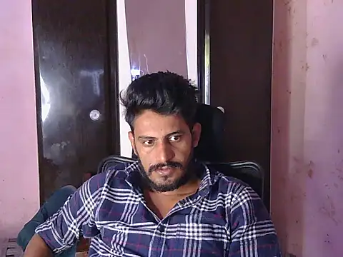krishjaat43 online show from May 24, 2026, 5:56 am