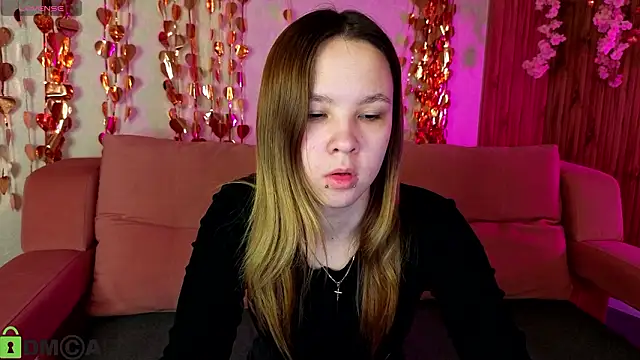 Lori Blossom online show from February 12, 2026, 1:44 am