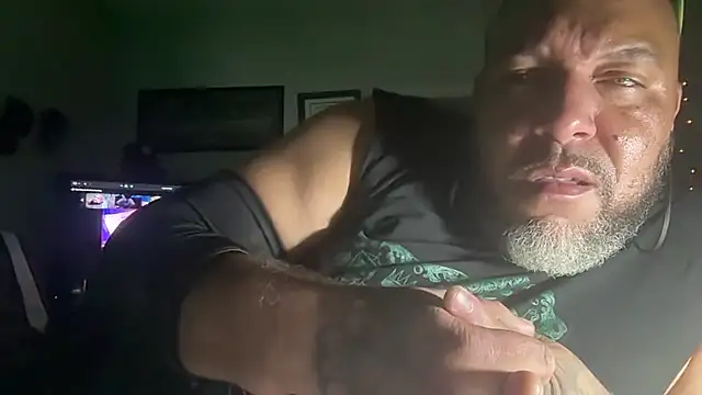 TheGreenEyedBear online show from August 1, 2026, 5:29 am