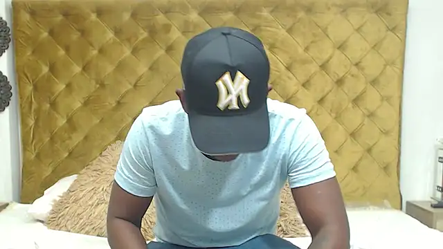 AndyCalifornia1 online show from October 27, 2025, 12:31 pm