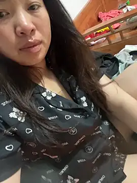 Nhung584 online show from November 15, 2025, 12:56 pm