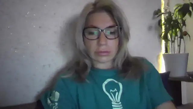 fox red lady7 online show from November 15, 2025, 5:38 am