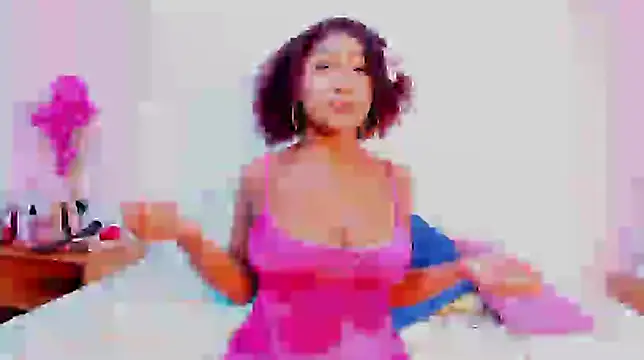 Snapshot of Emmadancer chatting on September 24, 2025, 8:45 pm Emmadancer online show from September 24, 2025, 8:45 pm