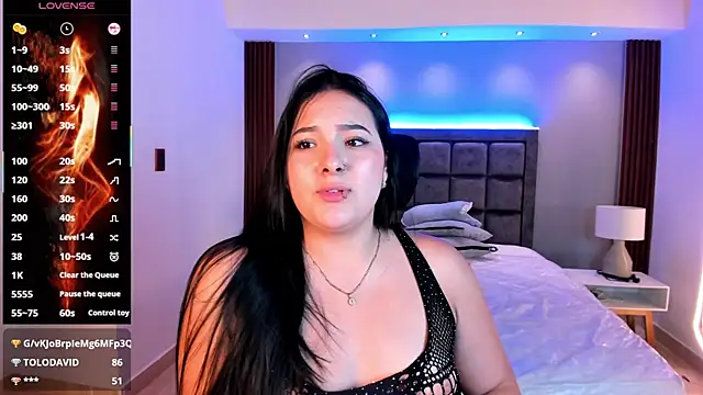 sofiacaramel online show from October 4, 2025, 7:50 am