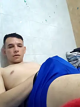 Snapshot of pacho013 chatting on November 13, 2025, 2:05 pm pacho013 online show from November 13, 2025, 2:05 pm