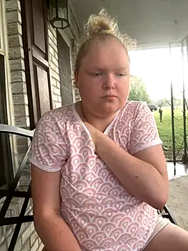 Snapshot of KadiSparkle chatting on September 23, 2025, 12:41 pm KadiSparkle online show from September 23, 2025, 12:41 pm