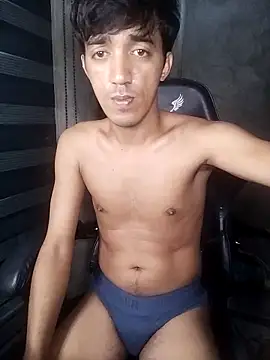 RowyCam online show from February 9, 2026, 4:49 am