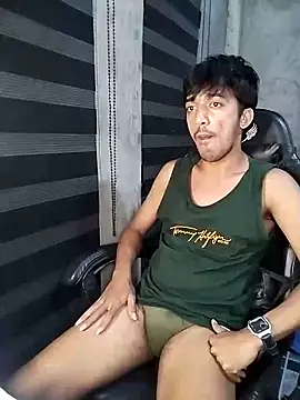 RowyCam online show from February 15, 2026, 2:47 pm