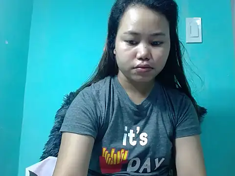 Snapshot of My_Sweet_Pussy_69 chatting on December 19, 2025, 12:17 am My Sweet Pussy 69 online show from December 19, 2025, 12:17 am