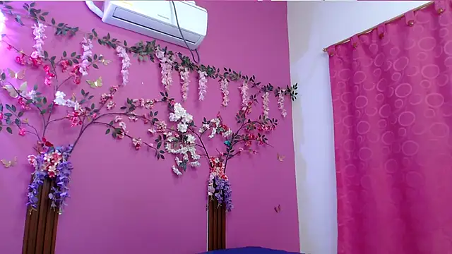 Snapshot of skinnybarbie022 chatting on February 25, 2026, 1:59 am skinnybarbie022 online show from February 25, 2026, 1:59 am