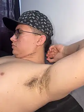 Kurtxxx22 online show from December 13, 2025, 7:53 pm