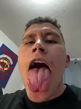 Kurtxxx22 online show from June 5, 2026, 6:52 am