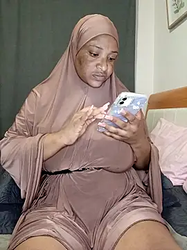 Snapshot of Sweetbxxx24 chatting on March 13, 2026, 12:50 am Sweetbxxx24 online show from March 13, 2026, 12:50 am