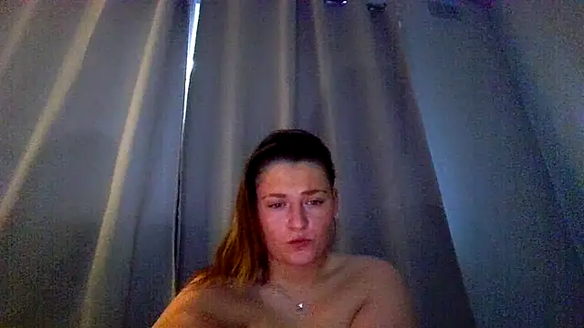 RUBY-ROSE-SWINGS online show from November 23, 2025, 8:36 am