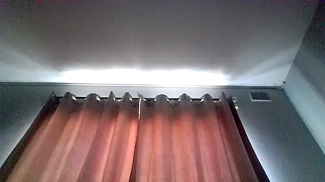 RUBY-ROSE-SWINGS online show from November 28, 2025, 11:24 am