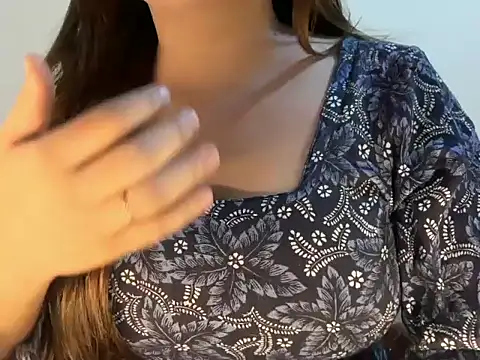 Remi Emmii online show from January 12, 2026, 7:30 pm