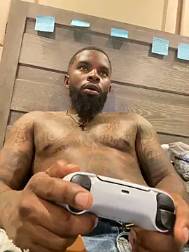 StandOnthatboy online show from October 6, 2025, 12:30 am