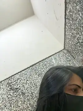 SashaPatel online show from April 6, 2026, 4:46 am