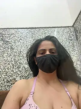 SashaPatel online show from April 11, 2026, 10:41 am