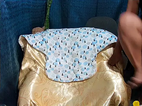 Snapshot of FlowerSexy chatting on November 1, 2025, 10:17 am FlowerSexy online show from November 1, 2025, 10:17 am