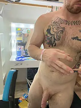 bearcub300 online show from February 11, 2026, 11:43 pm